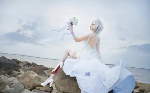 叉子宝宝碧蓝光辉