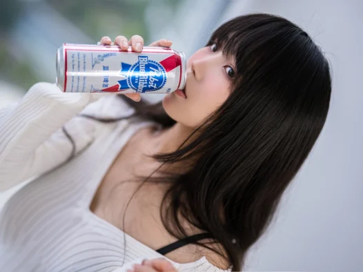 汪知子醉酒作品图片